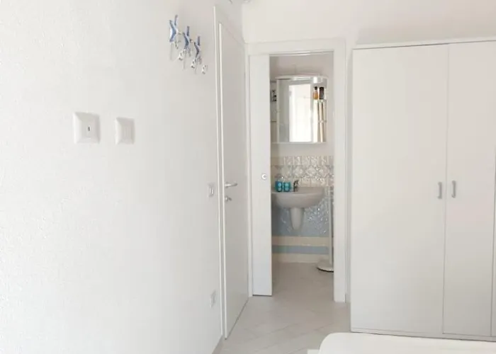 Romantica Casa Al Mare Con Piscina In Sardegna