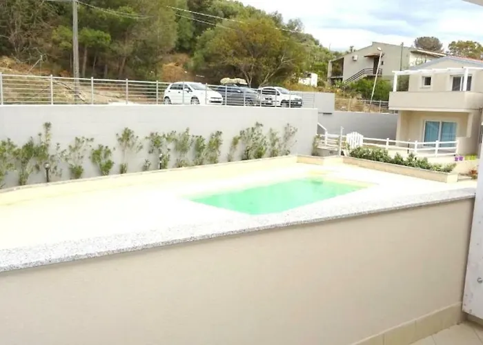 Romantica Casa Al Mare Con Piscina In Sardegna *